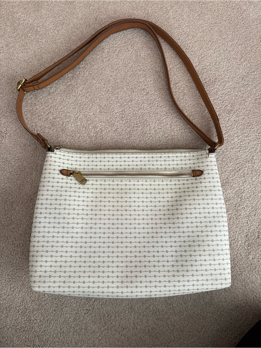 Fossil White and Tan Patterned Shoulder Bag - Picture 2 of 4